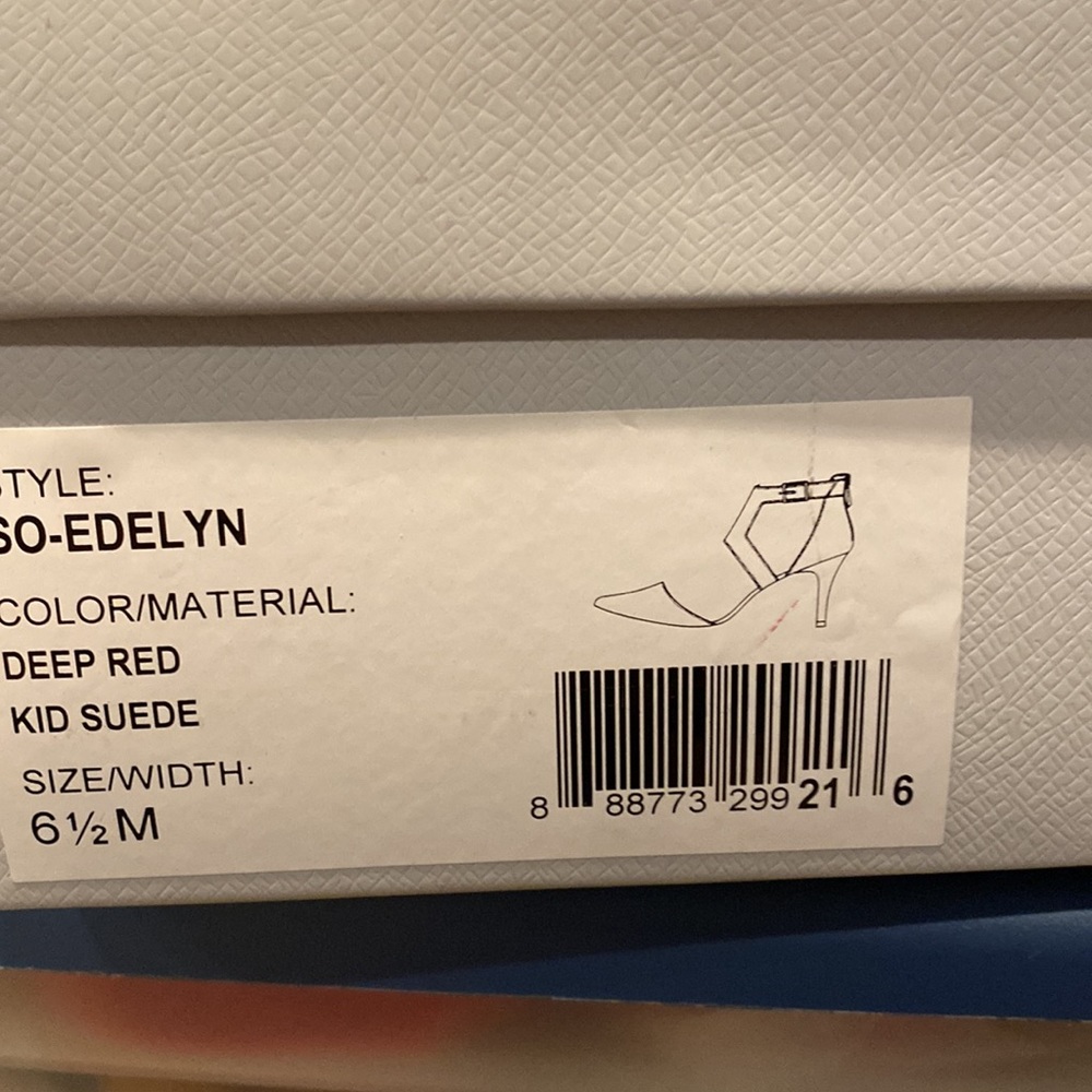 Sole society Woman’s red suede dress shoe size 6 1/2. New in box. - Picture 6 of 6